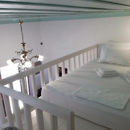 Yalos House Pera Gyalos 外观 照片