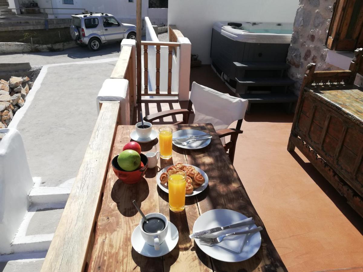 Yalos House Pera Gyalos 外观 照片