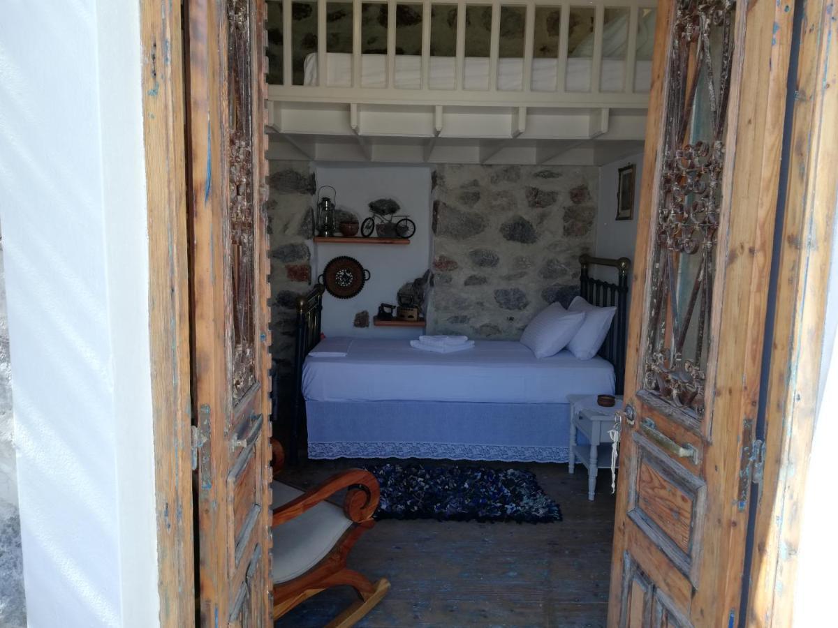 Yalos House Pera Gyalos 外观 照片