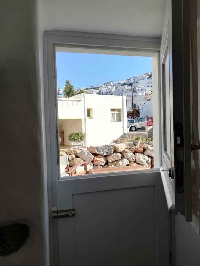 Yalos House Pera Gyalos 外观 照片