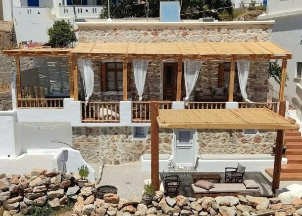 Yalos House Pera Gyalos 外观 照片