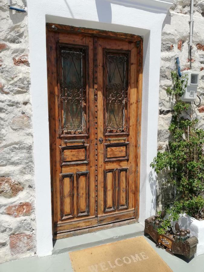 Yalos House Pera Gyalos 外观 照片