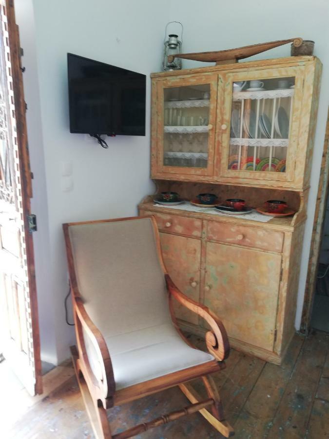 Yalos House Pera Gyalos 外观 照片